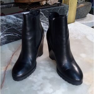 Michael Kors Thea Wedge Boot Women's sz. 8.5